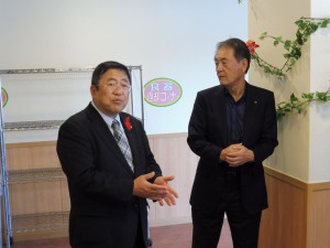 山本宮古市長様と懇談する柴会長